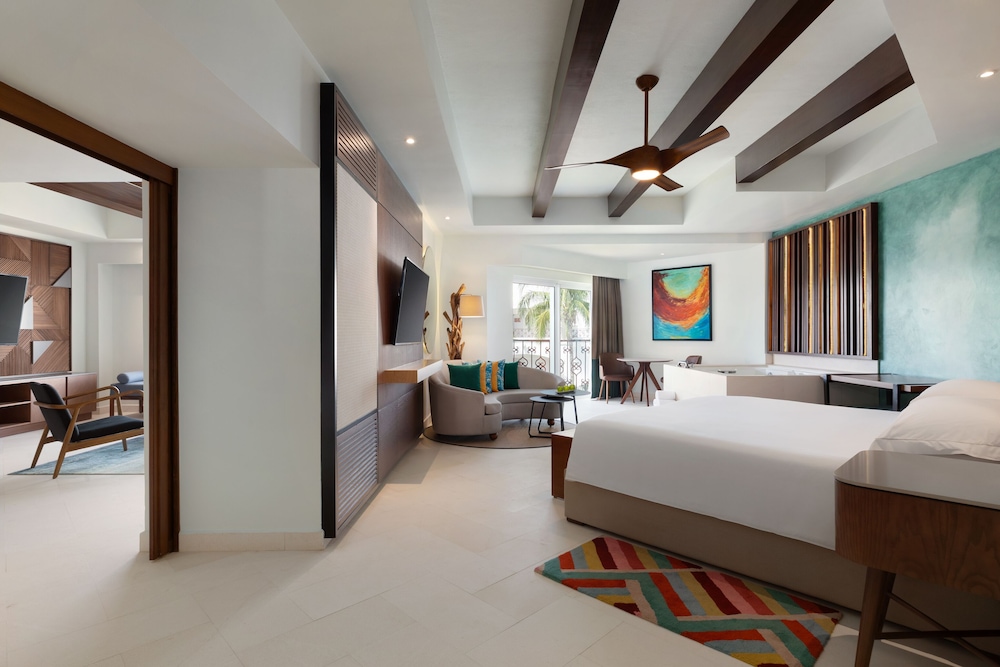 Hyatt Vivid Playa Del Carmen - Adults Only - All Inclusive — Rooms in Playa del Carmen, Quintana Roo