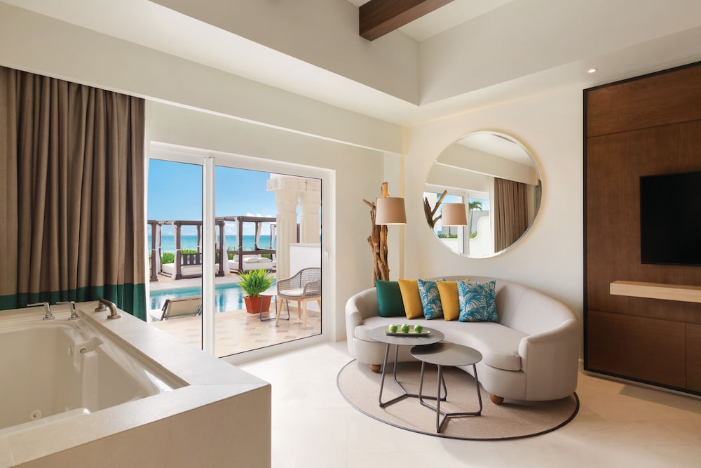 Hyatt Vivid Playa Del Carmen - Adults Only - All Inclusive — Rooms in Playa del Carmen, Quintana Roo