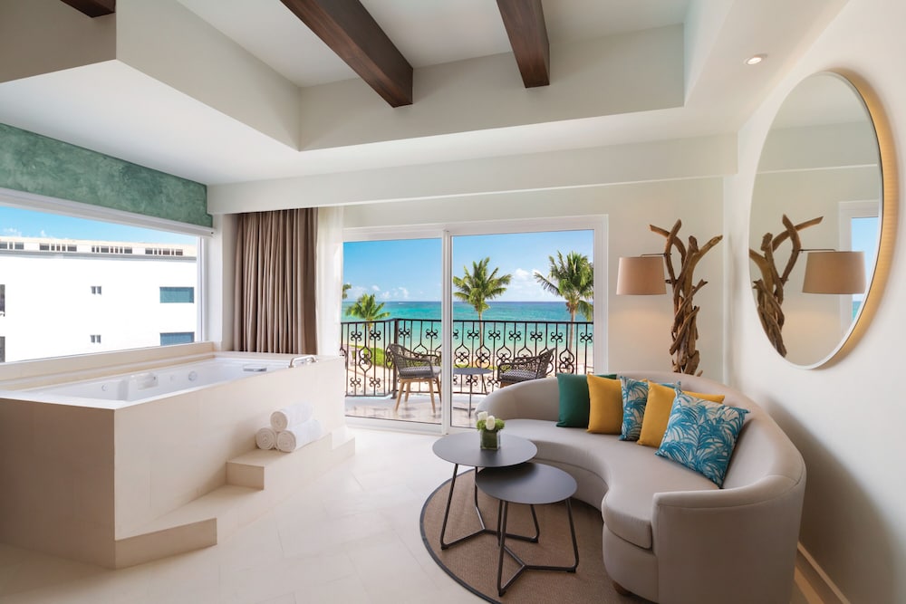 Hyatt Vivid Playa Del Carmen - Adults Only - All Inclusive — Facilities in Playa del Carmen, Quintana Roo