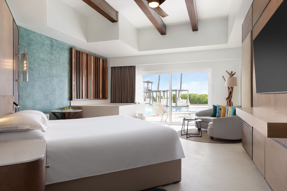 Hyatt Vivid Playa Del Carmen - Adults Only - All Inclusive — Rooms in Playa del Carmen, Quintana Roo