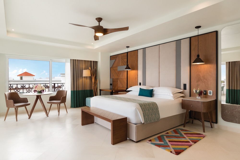 Hyatt Vivid Playa Del Carmen - Adults Only - All Inclusive — Rooms in Playa del Carmen, Quintana Roo