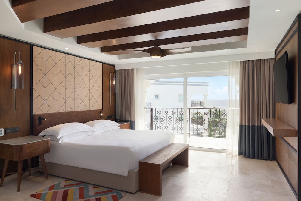 Hyatt Vivid Playa Del Carmen - Adults Only - All Inclusive — Rooms in Playa del Carmen, Quintana Roo