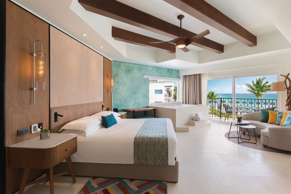 Hyatt Vivid Playa Del Carmen - Adults Only - All Inclusive — Rooms in Playa del Carmen, Quintana Roo