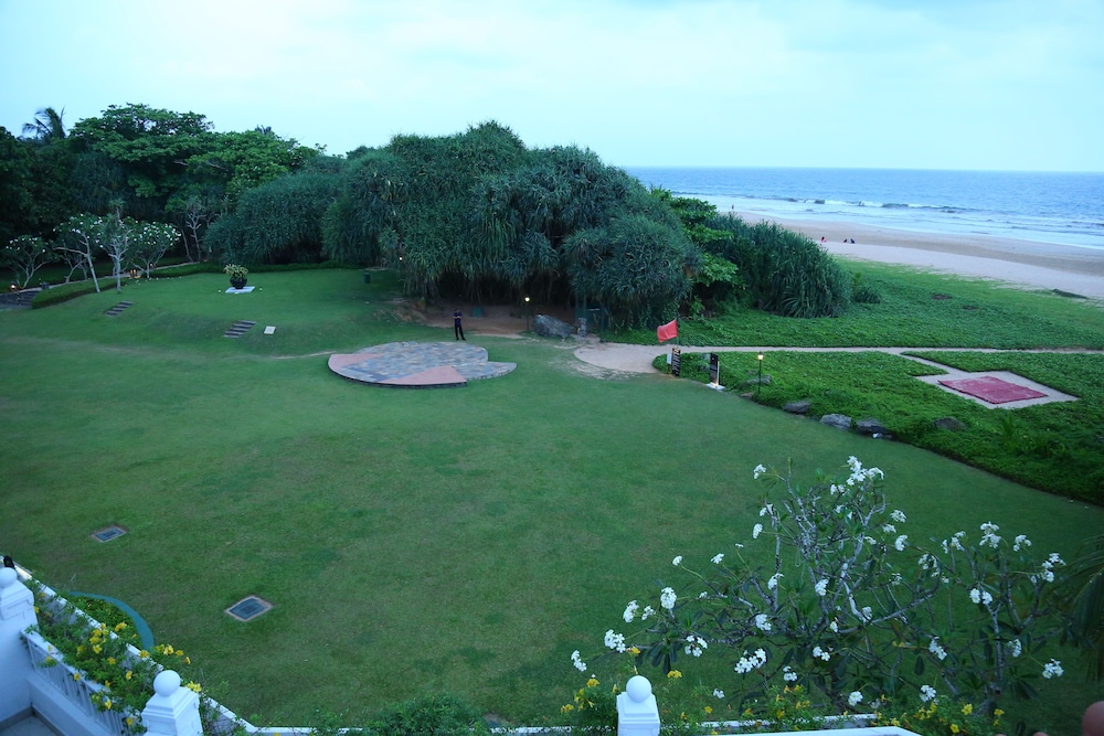 Taj Bentota Resort & Spa — On-site activities in Bentota