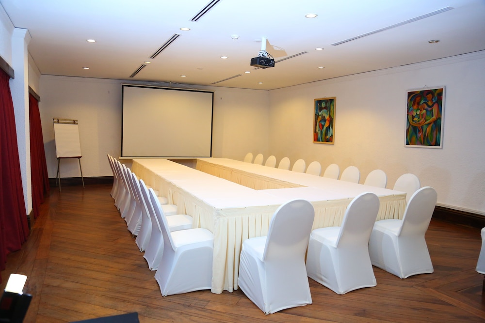 Taj Bentota Resort & Spa — Shared spaces in Bentota