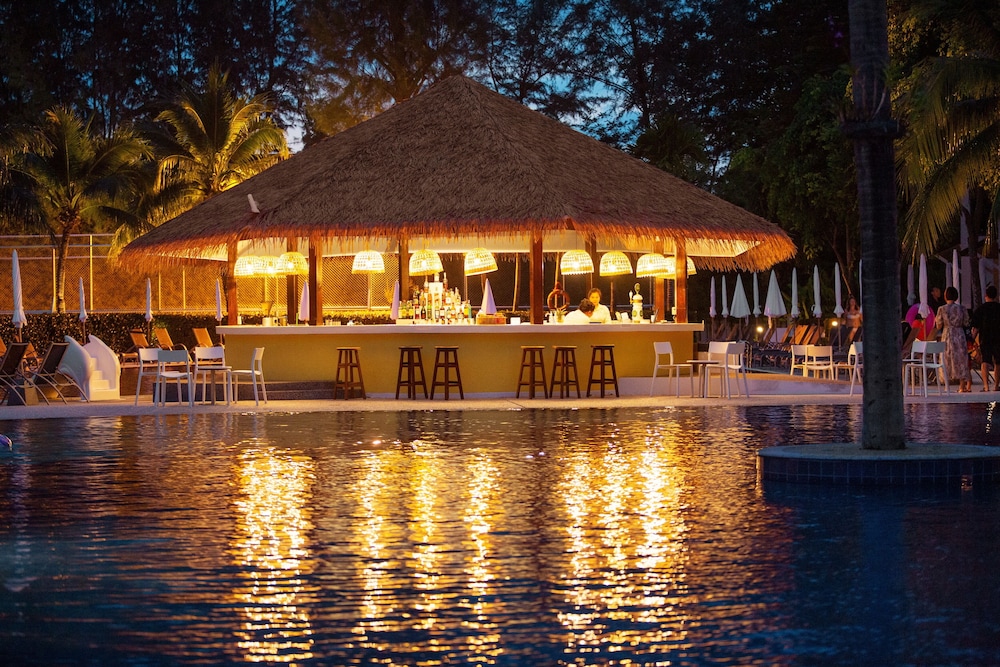 Sunwing Kamala Beach — Restaurant in Kamala, Phuket Province