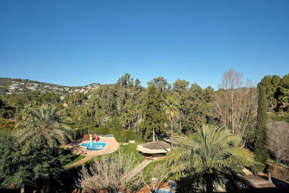 Sheraton Mallorca Arabella Golf Hotel — Swimming pool in Palma de Mallorca, Balearic Islands