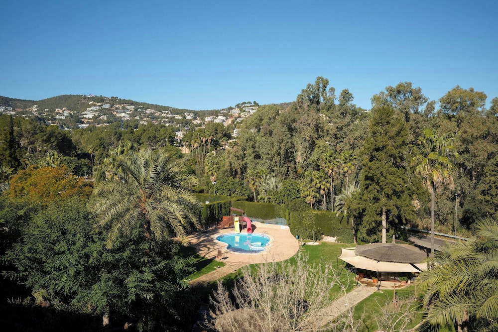 Sheraton Mallorca Arabella Golf Hotel — Swimming pool in Palma de Mallorca, Balearic Islands