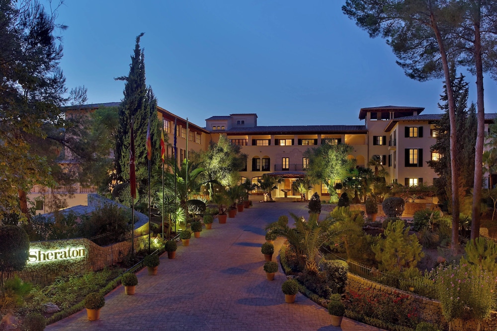 Sheraton Mallorca Arabella Golf Hotel — Hotel building in Palma de Mallorca, Balearic Islands