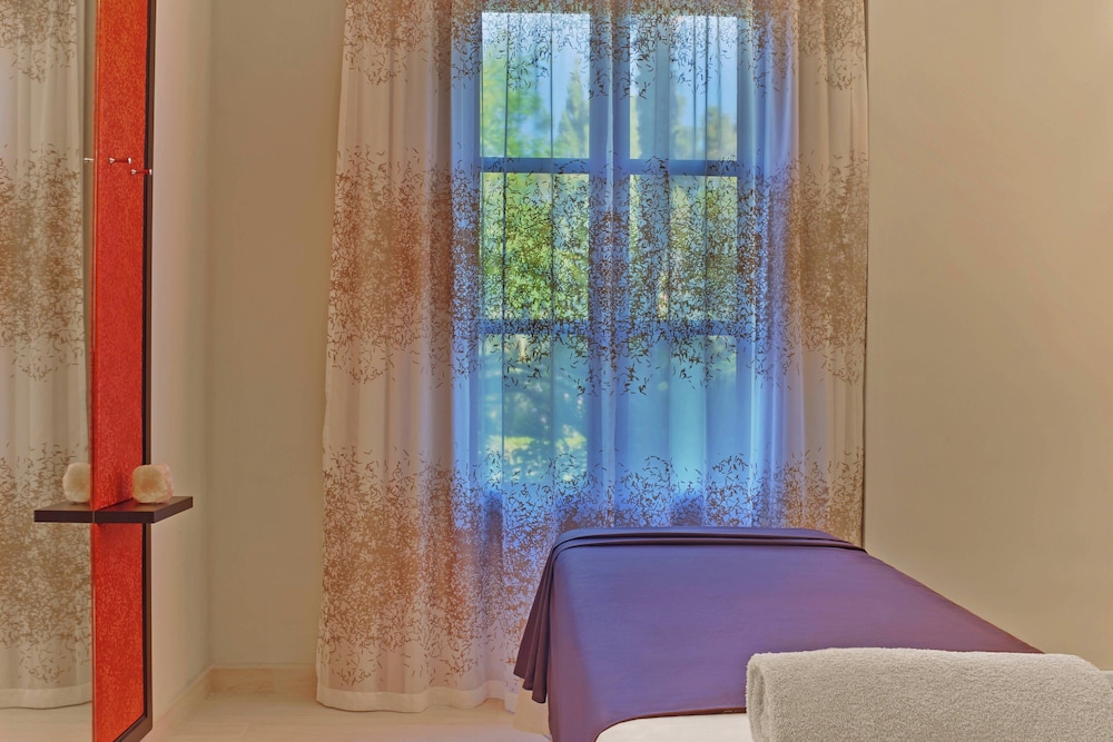 Sheraton Mallorca Arabella Golf Hotel — Hotel rooms in Palma de Mallorca, Balearic Islands