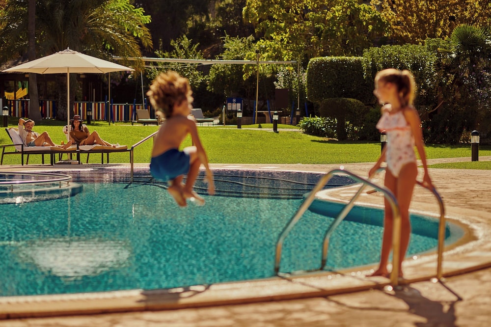 Sheraton Mallorca Arabella Golf Hotel — Swimming pool in Palma de Mallorca, Balearic Islands