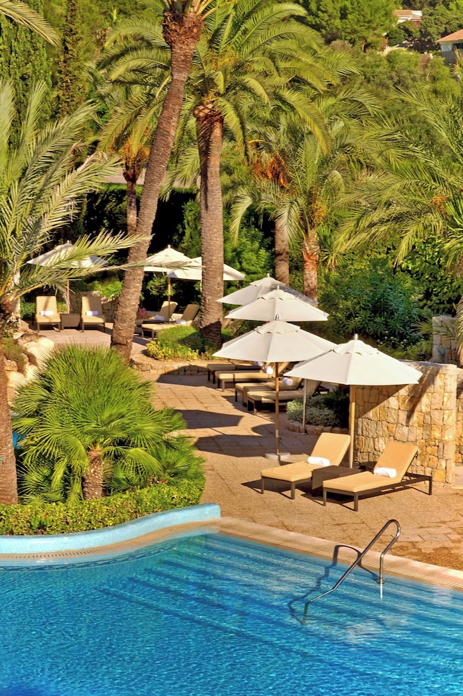 Sheraton Mallorca Arabella Golf Hotel — Swimming pool in Palma de Mallorca, Balearic Islands