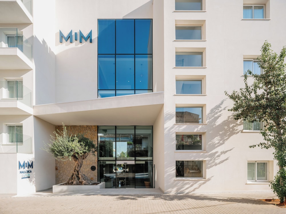 MIM Mallorca Member of Meliá Collection — Hotel building in S'Illot, Balearic Islands