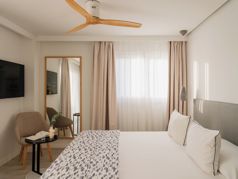 MIM Mallorca Member of Meliá Collection — Hotel rooms in S'Illot, Balearic Islands