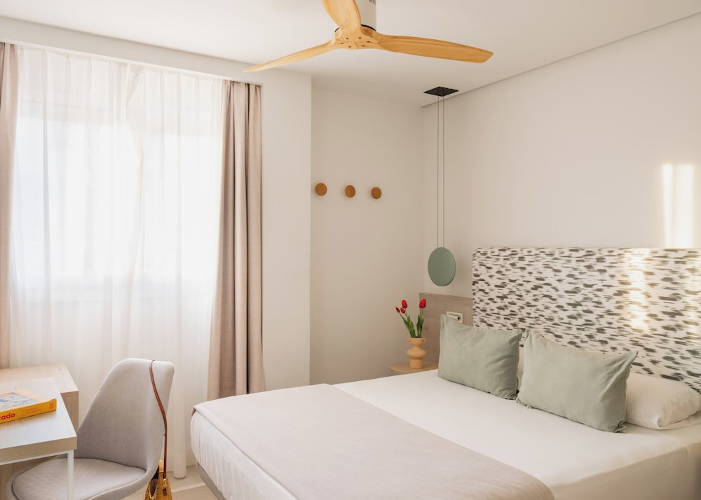 MIM Mallorca Member of Meliá Collection — Hotel rooms in S'Illot, Balearic Islands
