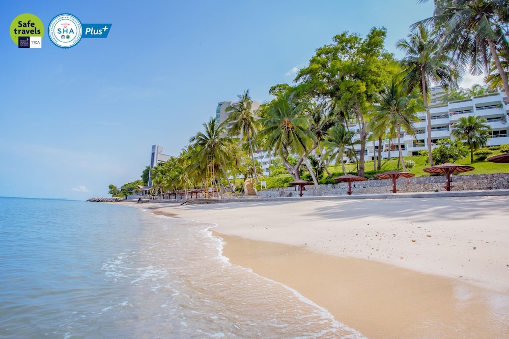 Royal Cliff Beach Hotel Pattaya — Beach in Pattaya, Chonburi