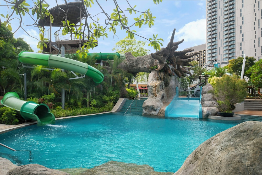 Amari Pattaya — Swimming pool in Pattaya, Chonburi