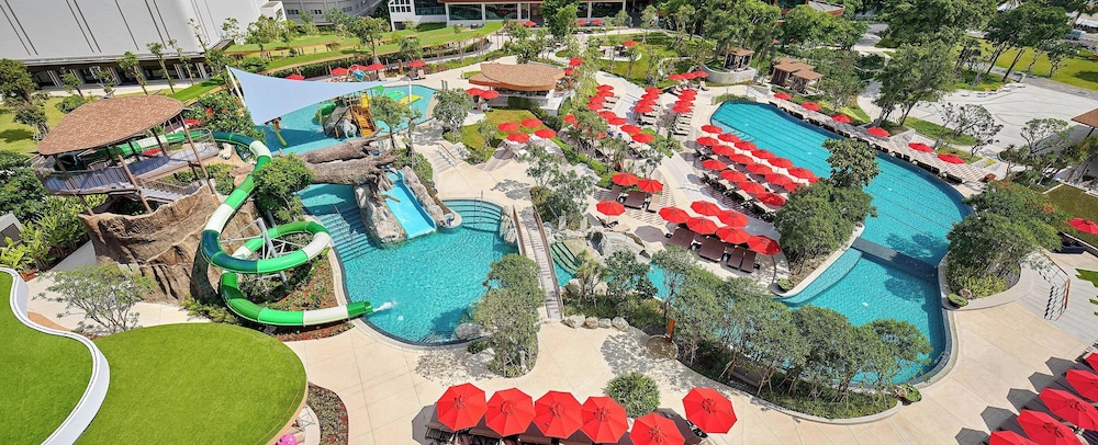 Amari Pattaya — Swimming pool in Pattaya, Chonburi