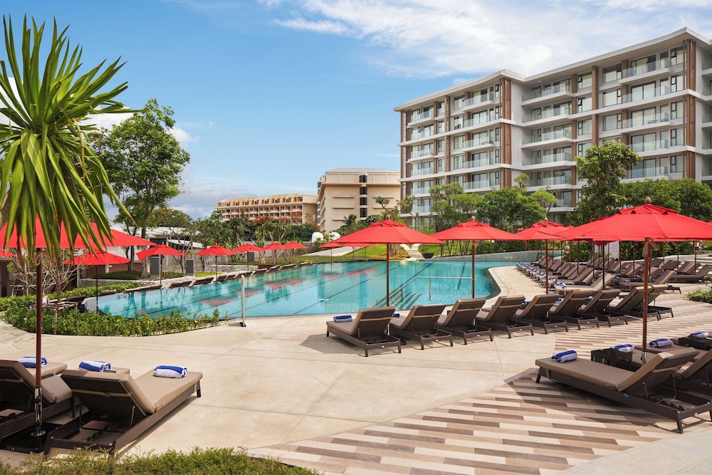 Amari Pattaya — Swimming pool in Pattaya, Chonburi