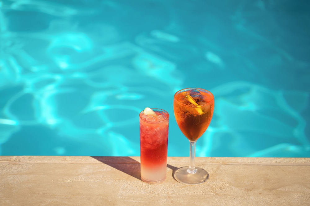 Mitsis Royal Mare — Swimming pool in Hersonissos