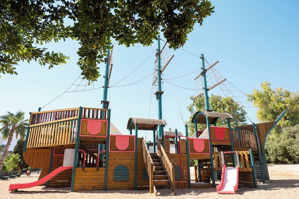Mitsis Royal Mare — Attractions for children in Hersonissos