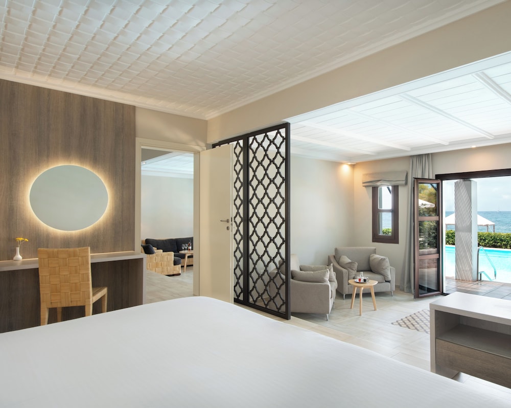 Mitsis Royal Mare — Hotel rooms in Hersonissos