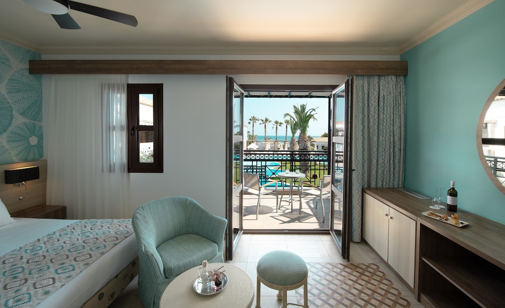Mitsis Royal Mare — Hotel rooms in Hersonissos