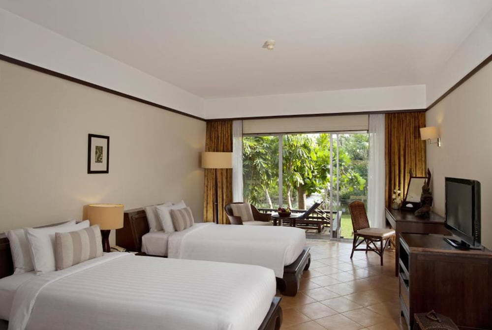 Aonang Villa Resort l Lifestyle Beachfront Resort — Hotel rooms in Ao Nang, Krabi