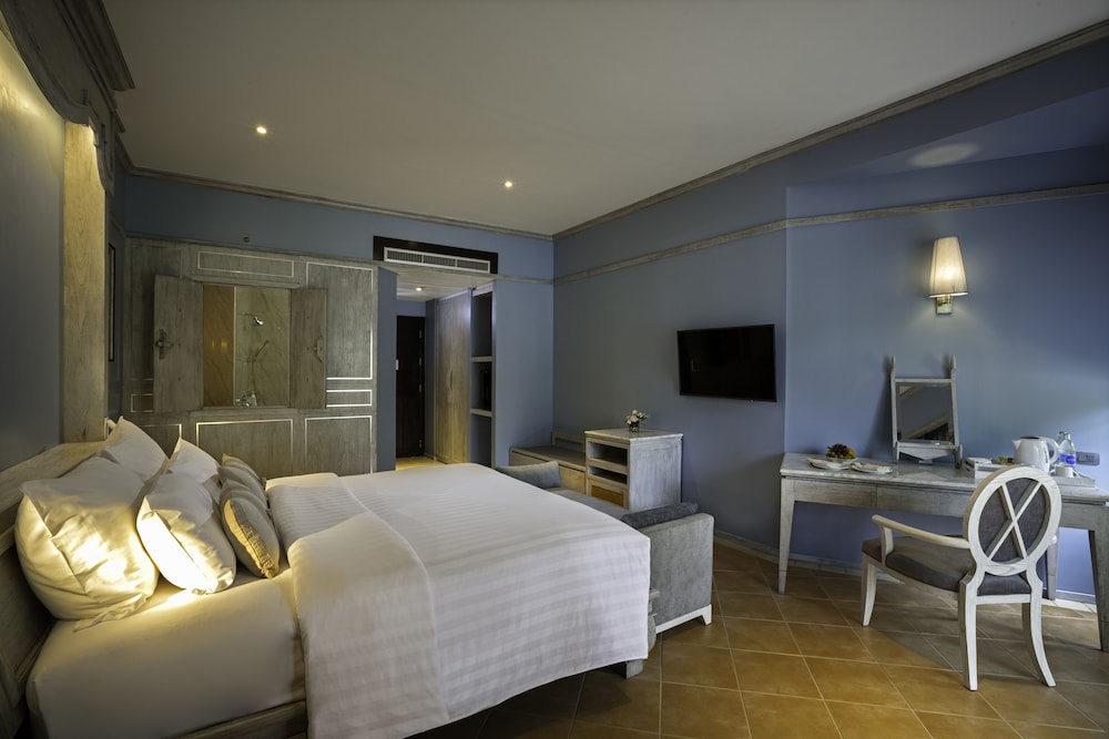 Aonang Villa Resort l Lifestyle Beachfront Resort — Hotel rooms in Ao Nang, Krabi
