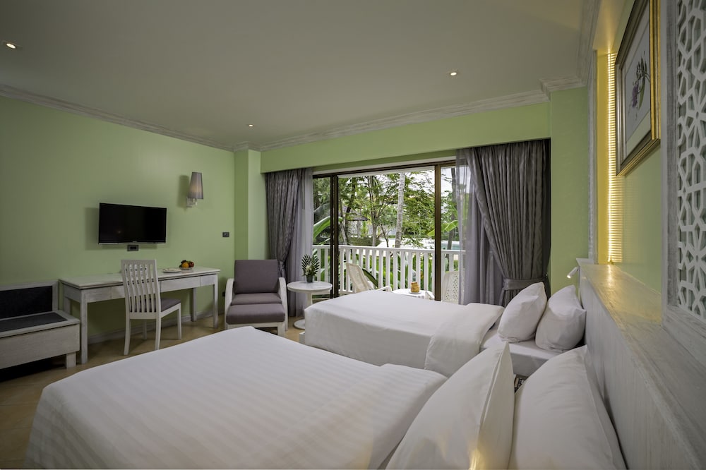 Aonang Villa Resort l Lifestyle Beachfront Resort — Hotel rooms in Ao Nang, Krabi