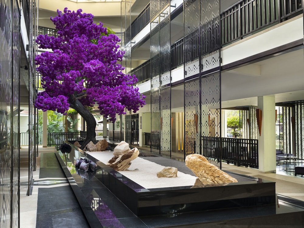 Aonang Villa Resort l Lifestyle Beachfront Resort — Hotel building in Ao Nang, Krabi