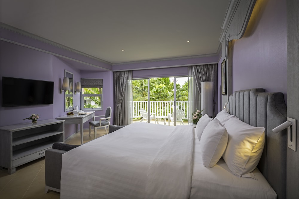 Aonang Villa Resort l Lifestyle Beachfront Resort — Hotel rooms in Ao Nang, Krabi