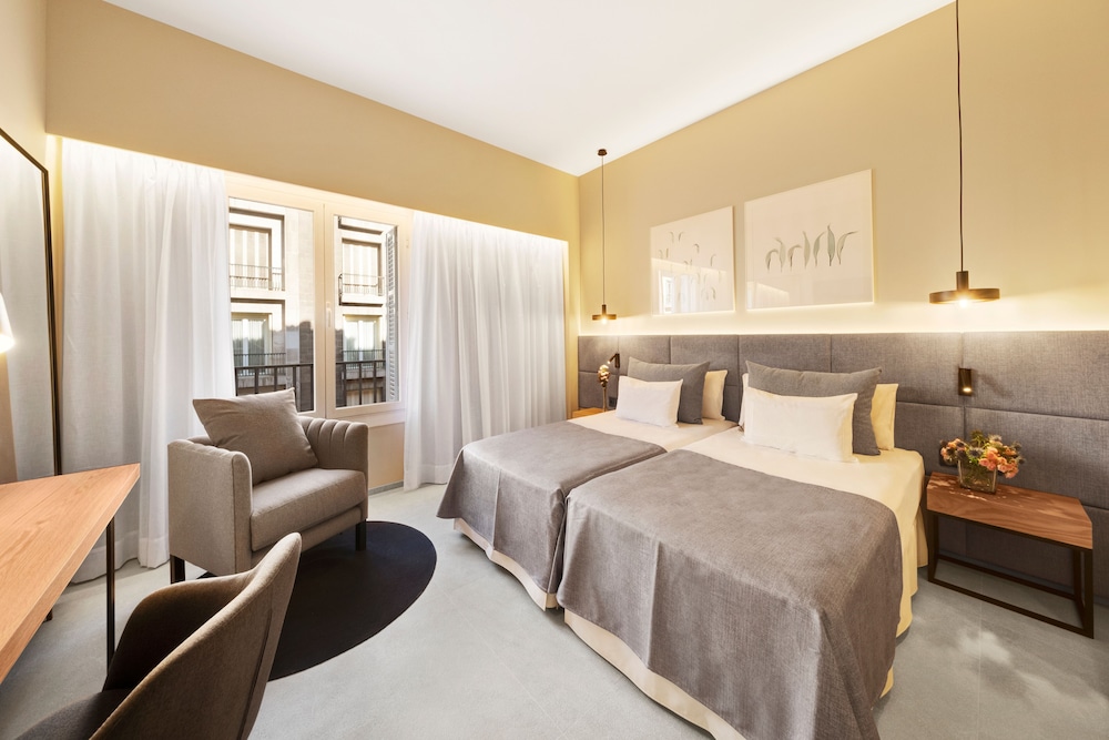 Hotel Almudaina — Hotel rooms in Palma de Mallorca, Balearic Islands