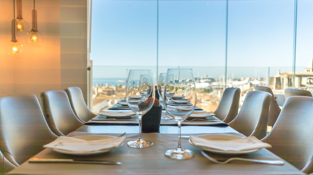 Hotel Almudaina — Restaurant & bars in Palma de Mallorca, Balearic Islands