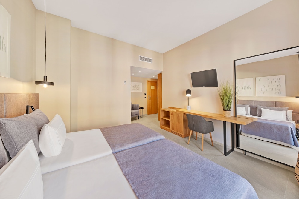 Hotel Almudaina — Hotel rooms in Palma de Mallorca, Balearic Islands
