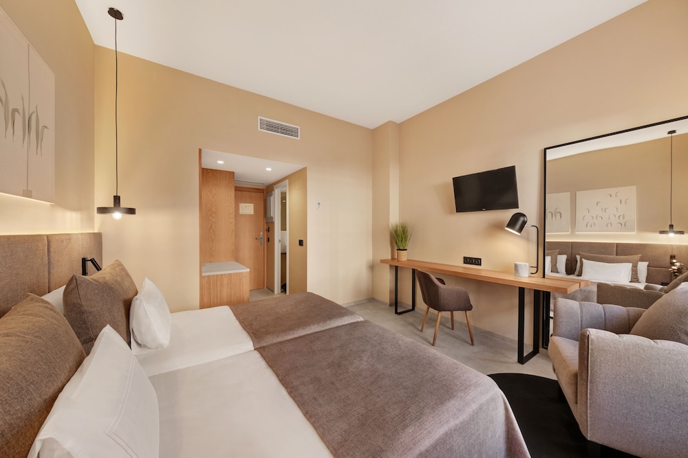 Hotel Almudaina — Hotel rooms in Palma de Mallorca, Balearic Islands