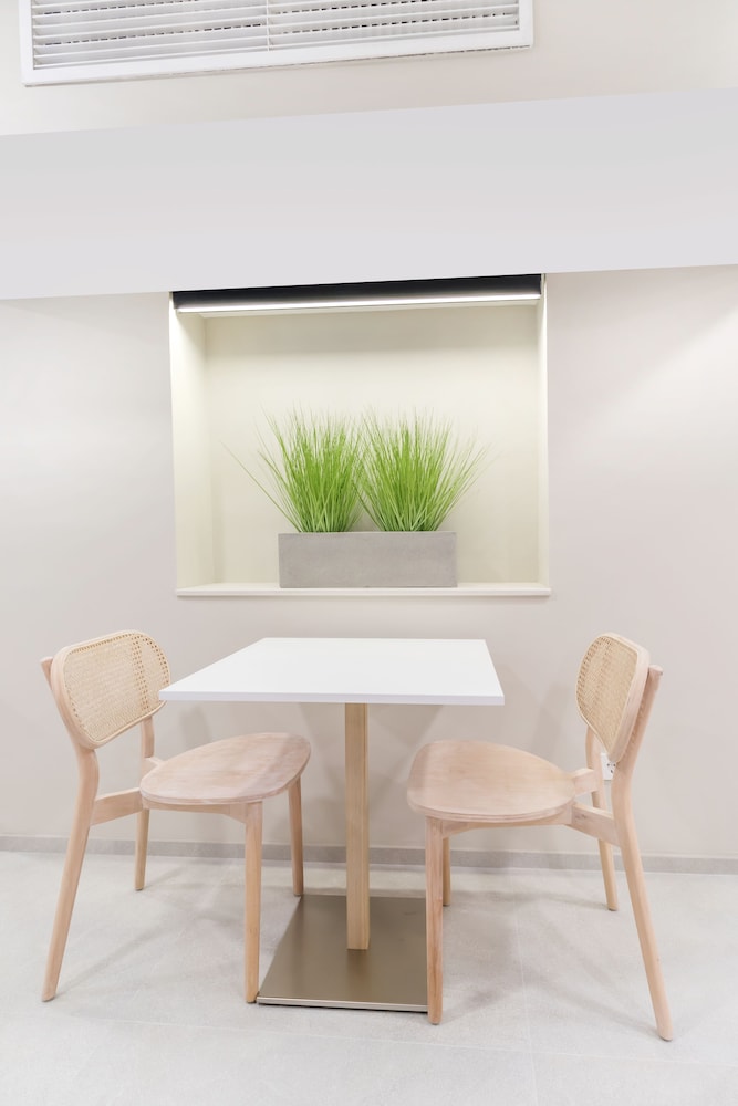 Hotel Almudaina — Restaurant & bars in Palma de Mallorca, Balearic Islands