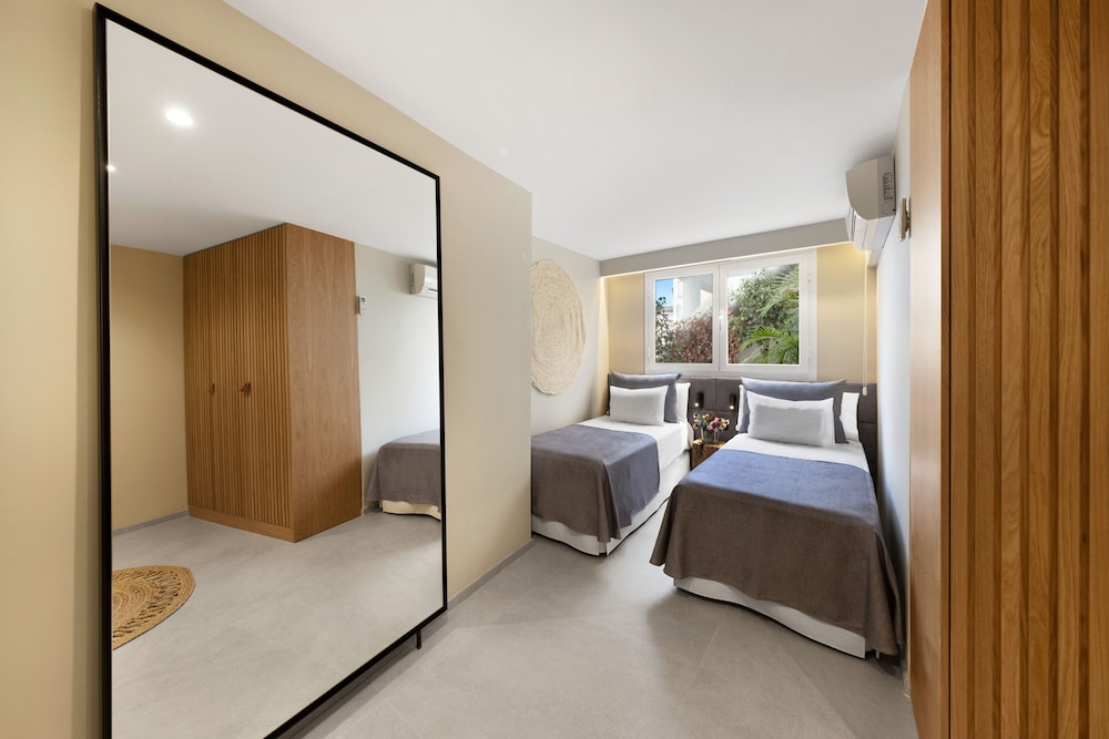 Hotel Almudaina — Hotel rooms in Palma de Mallorca, Balearic Islands