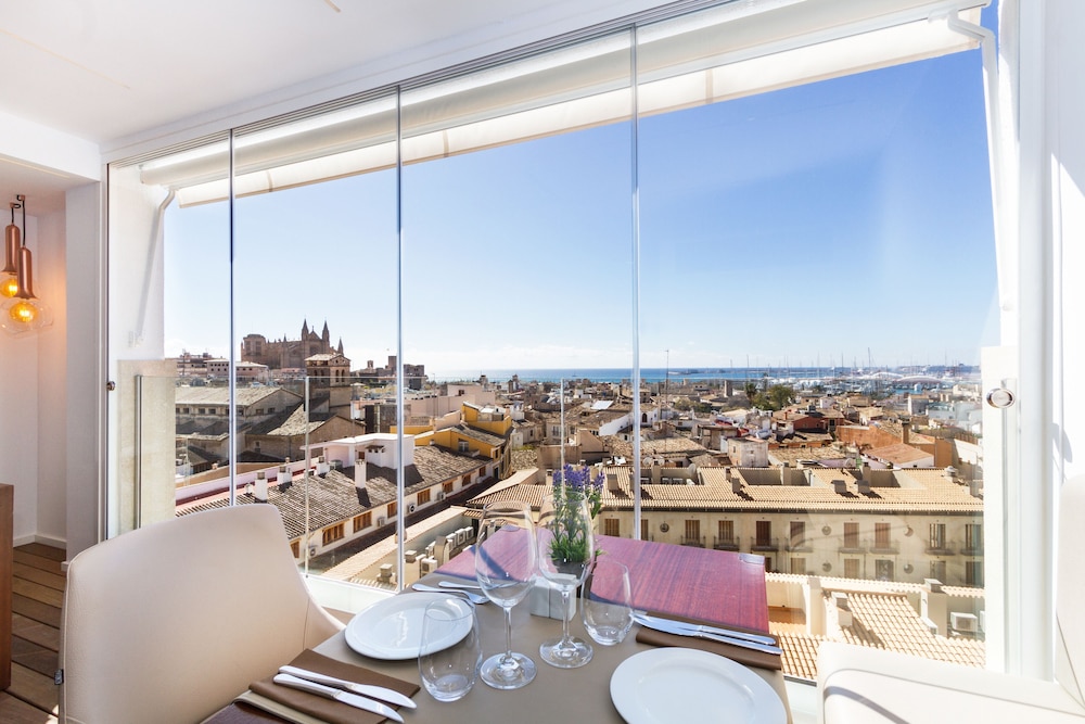 Hotel Almudaina — Restaurant & bars in Palma de Mallorca, Balearic Islands