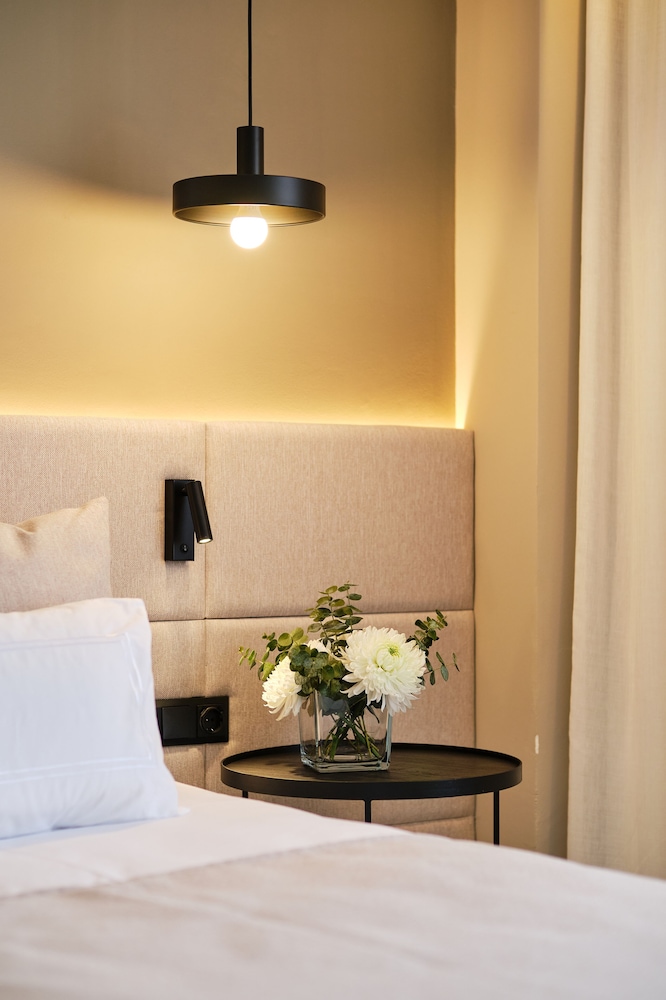 Hotel Almudaina — Hotel rooms in Palma de Mallorca, Balearic Islands