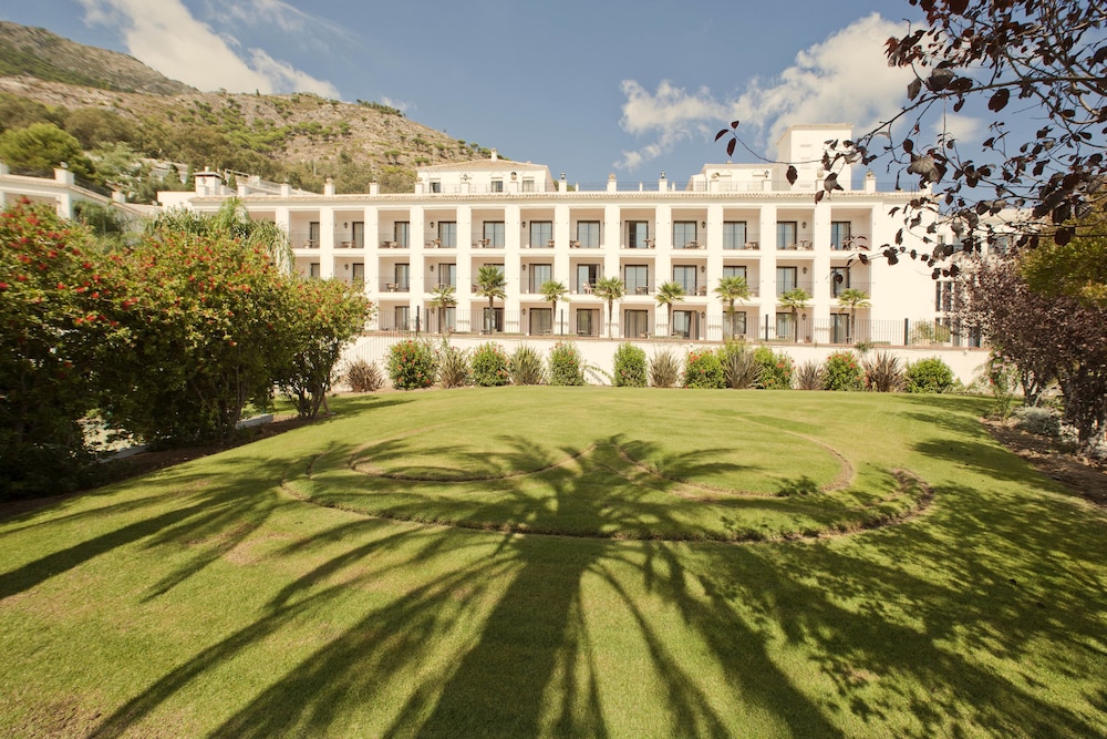 TRH Mijas — Hotel building in Mijas, Andalusia