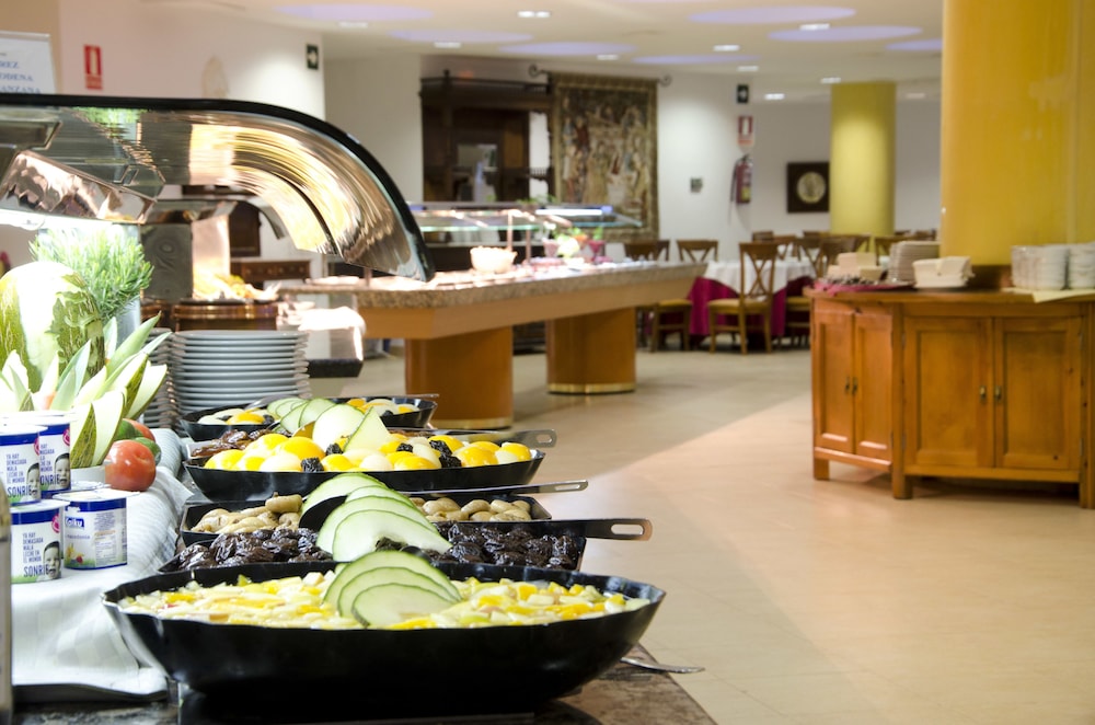 TRH Mijas — Restaurant & bars in Mijas, Andalusia