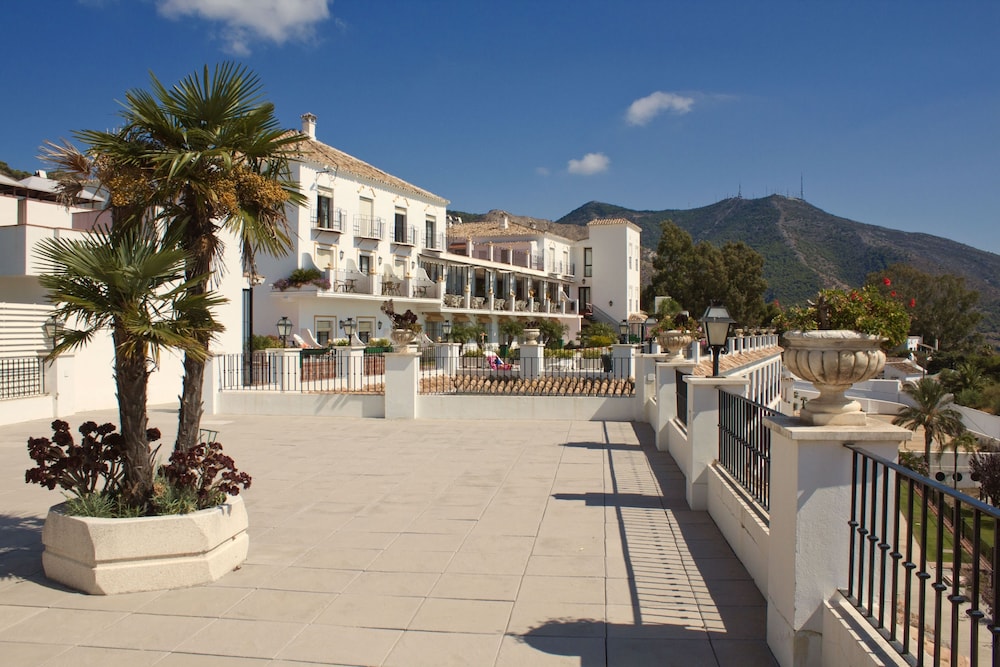 TRH Mijas — Hotel building in Mijas, Andalusia
