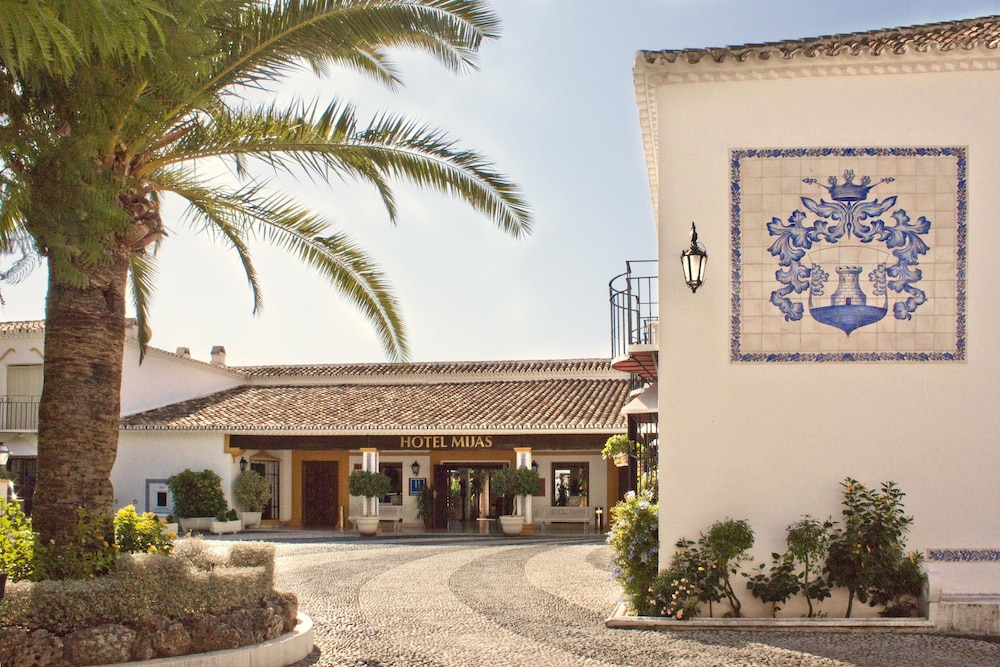 TRH Mijas — Hotel building in Mijas, Andalusia