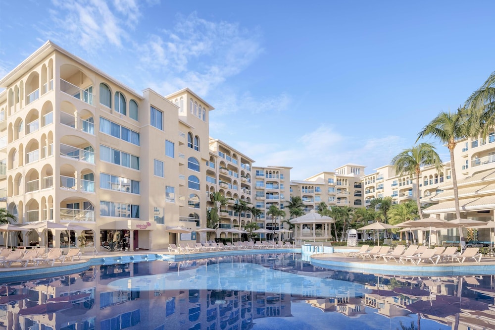 Occidental Costa Cancún All Inclusive — Swimming pool in Cancun, Quintana Roo