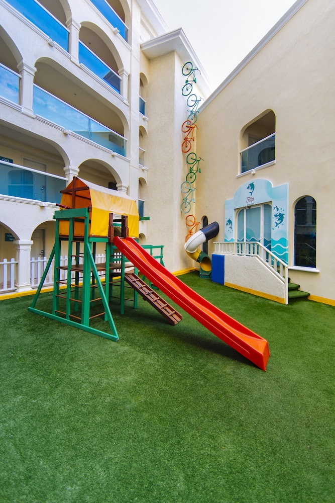 Occidental Costa Cancún All Inclusive — Attractions for children in Cancun, Quintana Roo