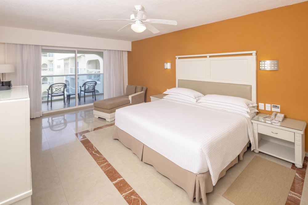 Occidental Costa Cancún All Inclusive — Hotel rooms in Cancun, Quintana Roo