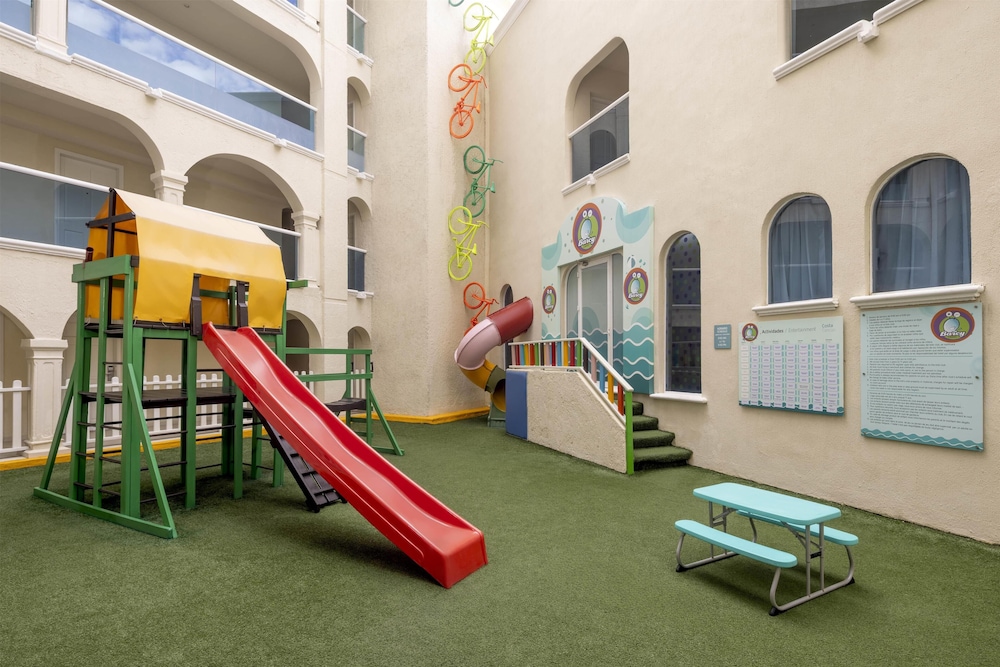 Occidental Costa Cancún All Inclusive — Attractions for children in Cancun, Quintana Roo
