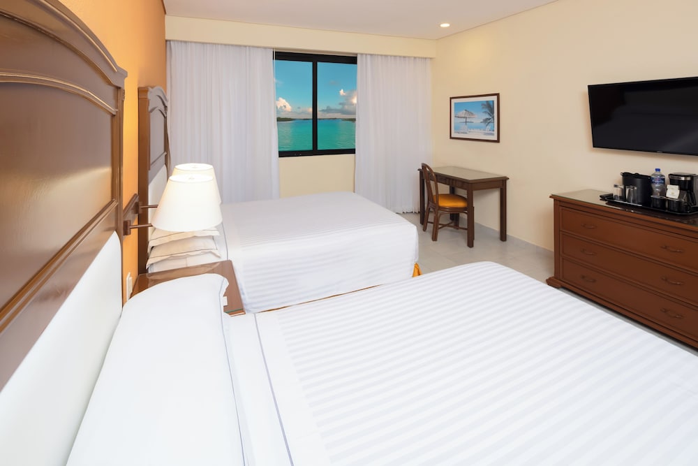 Occidental Tucancún All Inclusive — Hotel rooms in Cancun, Quintana Roo