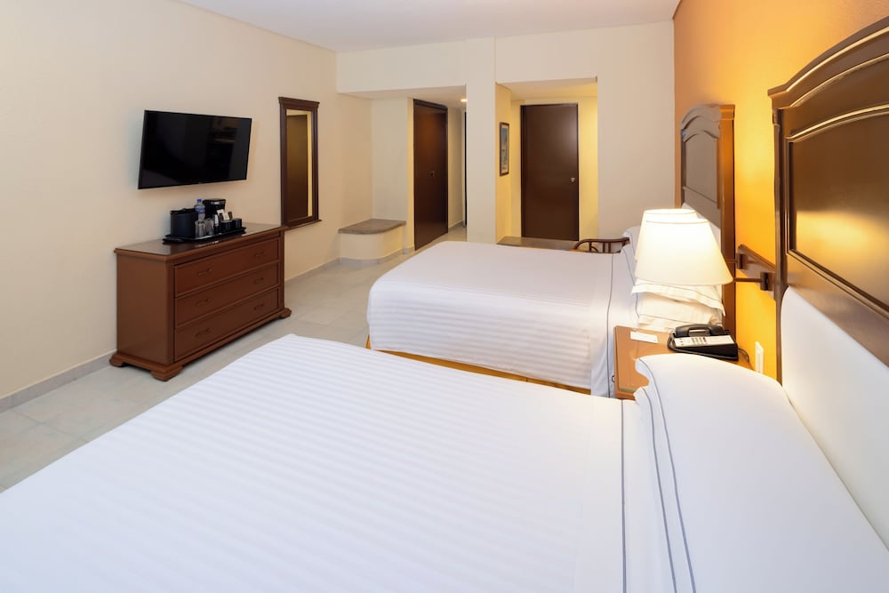 Occidental Tucancún All Inclusive — Hotel rooms in Cancun, Quintana Roo
